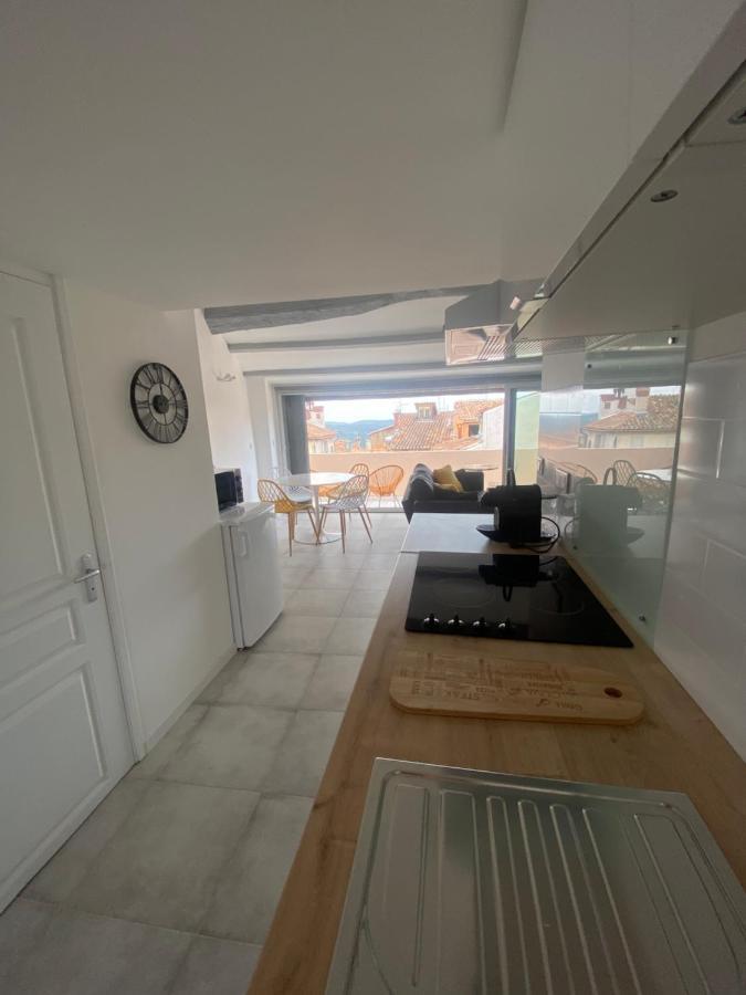 Charmant Appartement Terrasse Sur Les Toits 그하쓰 외부 사진